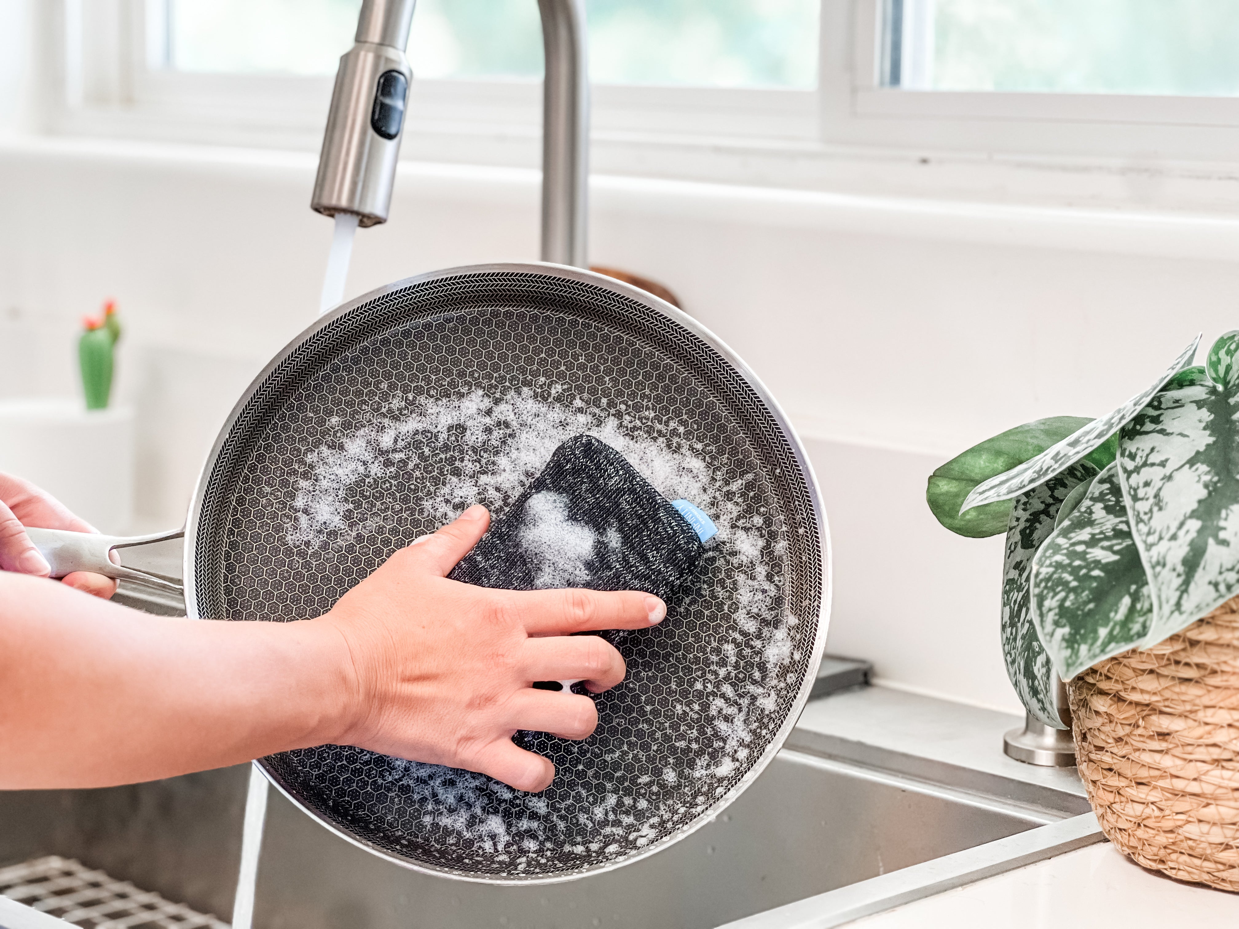 Infinity™ Sponge | Exceptionally Durable.